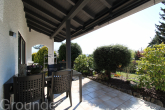 Terrasse (1) - Ihr neuer Familientraum: Gepflegter, teilsanierter Bungalow mit großem Garten und Keller