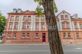 Straßenansicht (1) - Stilvolle leerstehende 4-Zimmer-Eigentumswohnung im Jugendstilhaus mit Altstadtblick