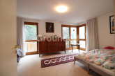 Schlafzimmer - Gepflegte, voll unterkellerte Doppelhaushälfte mit Garten und zwei Balkonen