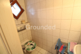 Gäste-WC - Gepflegte, voll unterkellerte Doppelhaushälfte mit Garten und zwei Balkonen
