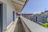 Dachterrasse - Moderne Penthousewohnung mit großzügiger, umlaufender Dachterrasse und Tiefgaragen-Stellplatz