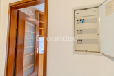 Elektrik - Renovierungsbedürftige 2-Zimmer-Wohnung mit Wintergarten – zzgl. Außenstellplatz