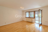 Wohnzimmer - Renovierungsbedürftige 2-Zimmer-Wohnung mit Wintergarten – zzgl. Außenstellplatz
