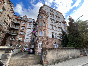 Zentral und offen geschnitten: große vermietete 1-Zimmer-Wohnung in Fürth, 90762 Fürth, Souterrainwohnung