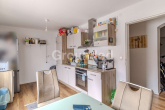 EG Küche - Charmantes Dreifamilienhaus mit modernster Technik, PV-Anlage und attraktiven Außenbereichen