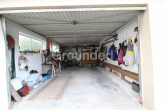 Garage - Renovierungsbedürftiges Einfamilienhaus mit Potenzial und weitläufigem Garten