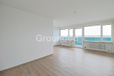 Wohnzimmer - Renovierte Eigentumswohnung mit Weitblick – 2,5 Zimmer Wohnung im langen Johann Erlangen