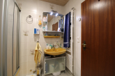 Badezimmer - Gemütliche 3-Zimmer-Wohnung mit Stellplatz und Loggia