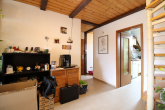 Flur - Gemütliche 3-Zimmer-Wohnung mit Stellplatz und Loggia