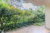 Terrasse - Renovierungsbedürftige 3-Zimmer-Wohnung mit Terrasse – zzgl. Garage & Außenstellplatz