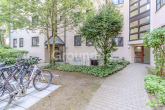 Wohnanlage - Renovierungsbedürftige 3-Zimmer-Wohnung mit Terrasse – zzgl. Garage & Außenstellplatz