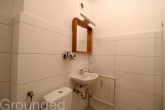 Badezimmer 2 - Ideal für Kapitalanleger oder zum Eigennutz: 1-Zimmer-Apartment mit sonniger Loggia
