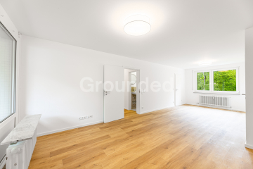 Erstbezug nach Kernsanierung – Moderne 3-Zimmer-Wohnung mit Balkon in Nürnberg – zzgl. TG-Stellplatz, 90473 Nürnberg, Etagenwohnung