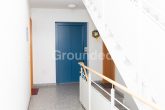 Seniorengerechtes Wohnen in heller 2-Zimmer Wohnung mit Balkon in Erlangen - Treppenhaus
