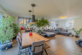 Wohnzimmer EG (1) - Neuwertiges, energieeffizientes Einfamilienhaus mit Garten und Garage in Oberaurach