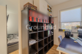 Büro im Schlafzimmer OG - Neuwertiges, energieeffizientes Einfamilienhaus mit Garten und Garage in Oberaurach