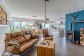 Wohnzimmer - Exklusiver, barrierefreier Bungalow mit hochwertiger Ausstattung und fast autarker Energieversorgung