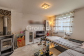 OG1 Mitte Wohnzimmer - Gepflegtes 8-Parteien-Haus mit PV-Anlage und großem Grundstück im Umland von Regensburg