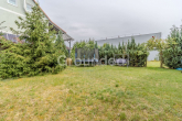 EG links Garten - Gepflegtes 8-Parteien-Haus mit PV-Anlage und großem Grundstück im Umland von Regensburg