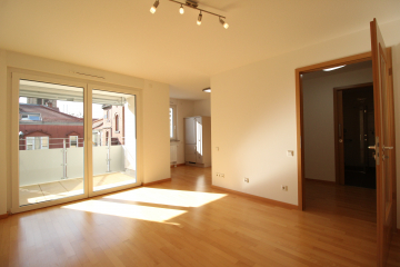 Seniorengerechtes Wohnen in heller 2-Zimmer-Wohnung mit Balkon in Fürth, 90763 Fürth, Etagenwohnung