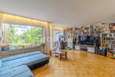 EG Wohnzimmer - Gepflegtes Reihenmittelhaus mit großem Garten und Garage in Nürnberg