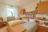 Schöne, gepflegte 4-Zimmer Wohnung mit Balkon in Erlangen - Schlafzimmer