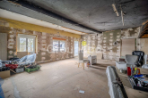 OG zum Ausbau genehmigte Fläche - Vermietetes Apartmenthotel mit Werkstatt, Büroräumen und Ausbaupotential in Pegnitz