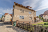 Straßenansicht - Gepflegtes Mehrfamilienhaus mit WG-Vermietung in Hochschulnähe in Weidenbach – Eigennutz möglich