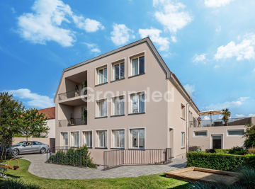 Kernsanierte 4-Zimmer-EG-Wohnung mit Terrasse – Neubau-Standard, bald bezugsfertig, 92237 Sulzbach-Rosenberg, Erdgeschosswohnung