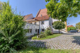 Außenansicht - Einfamilienhaus in Schlosslage mit großer Dachterrasse in Trunstadt