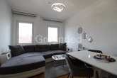 Wohnzimmer - Zentrale und vermietete 3-Zimmer-Wohnung in Fürth